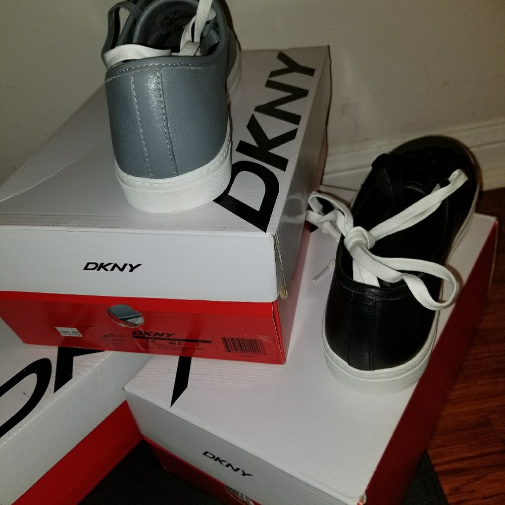 SOLD!! Sasha Lux Tumbled Leather Sneakers - Picture 4 of 4